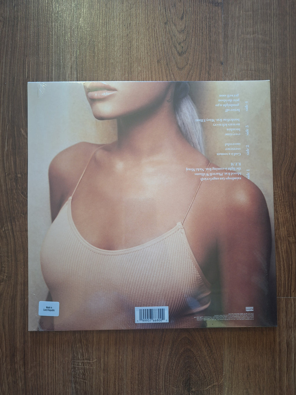 Ariana Grande: Sweetener Clear & Orange Splatter UO Vinyl B-STOCK