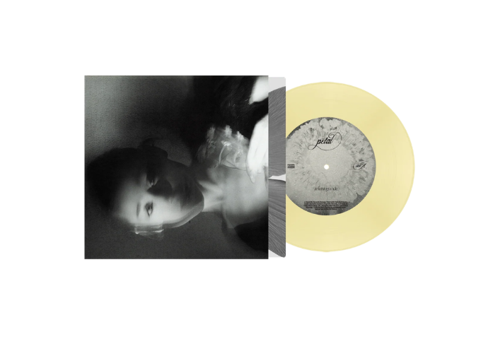 Ariana Grande: petal pepper yellow 7” PREORDER