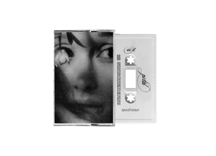 Ariana Grande: petal dandelion white cassette PREORDER